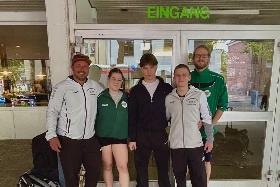Gruppenfoto DEM Duisburg 2026 Ein Gruppenfoto des Trainerteams bei der DEM in Duisburg 2026.