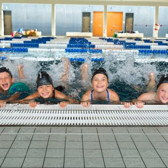 Der Spaß im Kinder-Schwimm-Camp ist garantiert. Foto: SV Halle/Deutsch